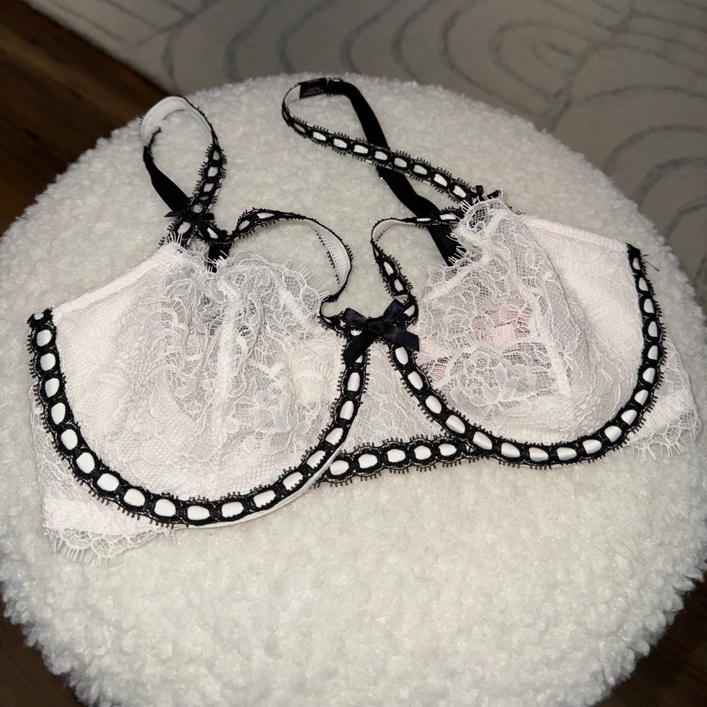 Victorias Secret Lace Bra